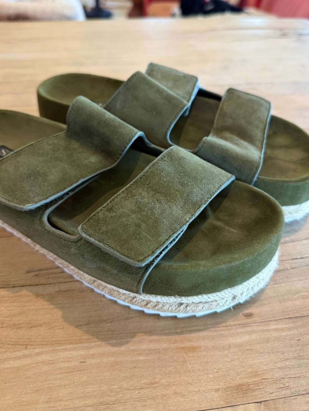 SENSO Olive Suede platform Sandle   Size 9 1/5